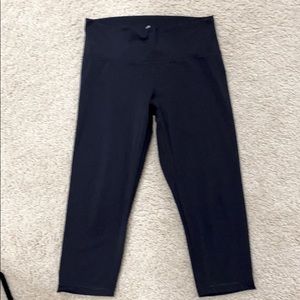 Adidas cropped work out leggings